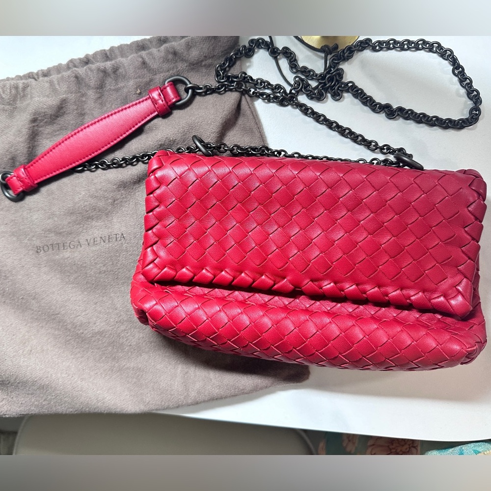 Bottega Veneta red Leather Chain Shoulder Bag with Mirror
